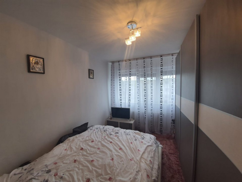 FAR - ABATOR Apartament cu 2 camere decomandate gaze mobilat