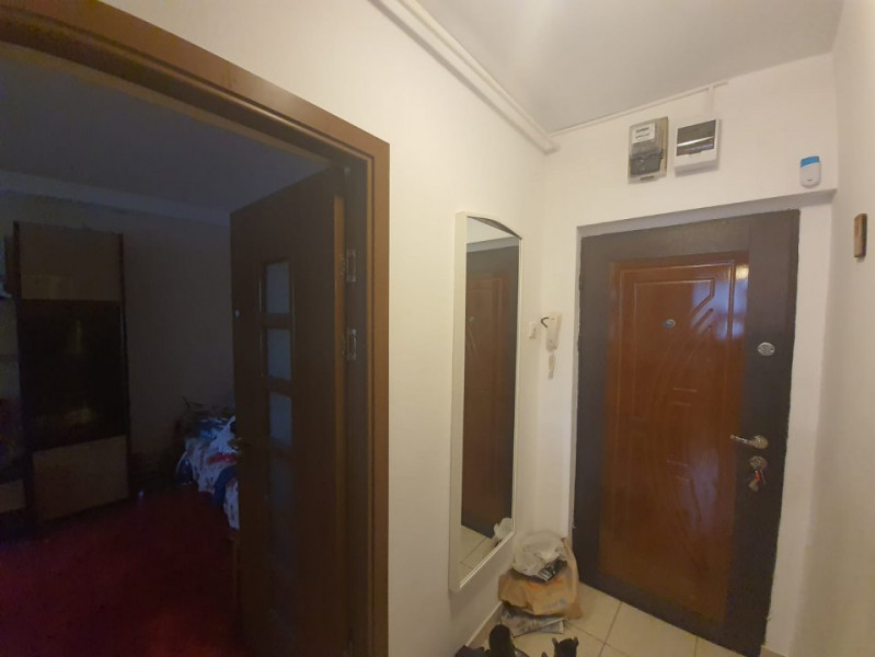 FAR - ABATOR Apartament cu 2 camere decomandate gaze mobilat