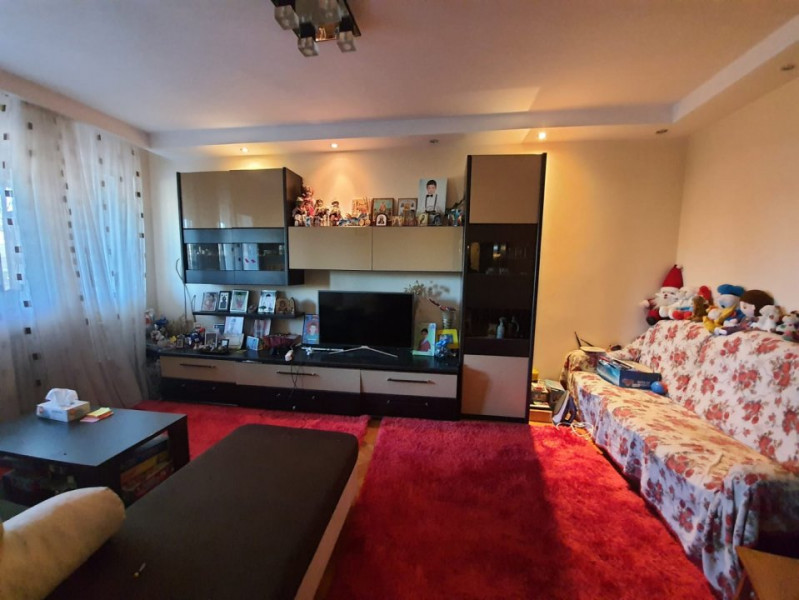 FAR - ABATOR Apartament cu 2 camere decomandate gaze mobilat
