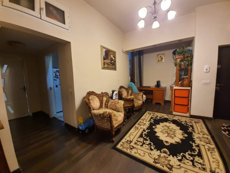 ULTRACENTRAL - Apartament cu 2 camere etaj 2 centrala gaze