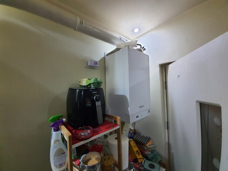 ULTRACENTRAL - Apartament cu 2 camere etaj 2 centrala gaze