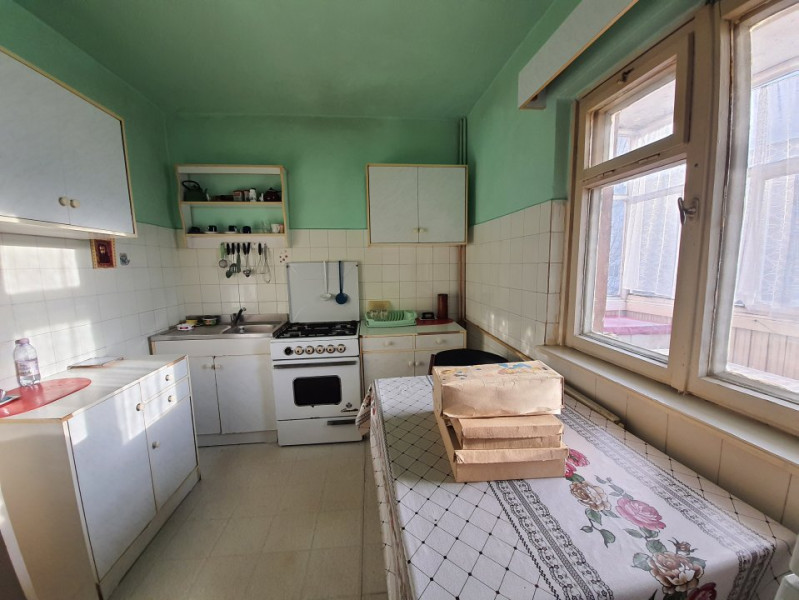 Apartament 3 Camere - Zona Tomis Nord - Etaj 3 - Gaze La Usa