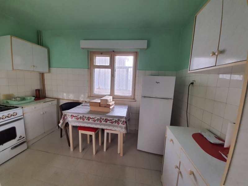 Apartament 3 Camere - Zona Tomis Nord - Etaj 3 - Gaze La Usa