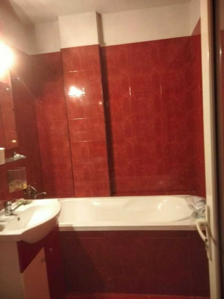 Apartament 4 Camere - Zona Anda - Gaze La Usa