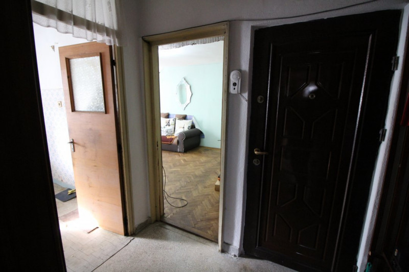 Apartament 2 Camere - Capitol-Spitalul Militar - La 3 Minute de Plaja