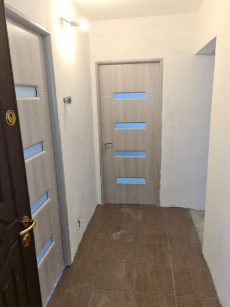 Apartament 3 Camere - Zona Far - Complet Renovat