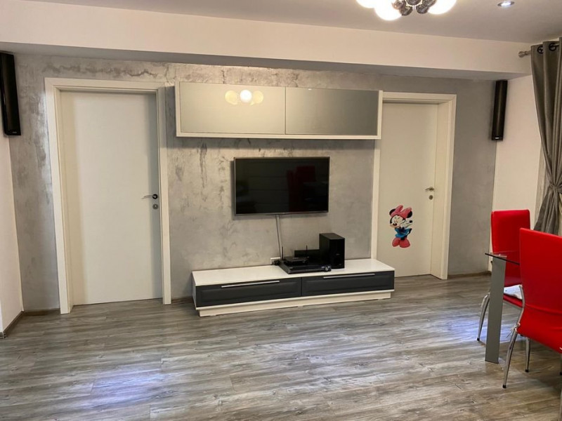 Apartament 3 Camere - Vivo - Mobilat Complet - Loc Parcare