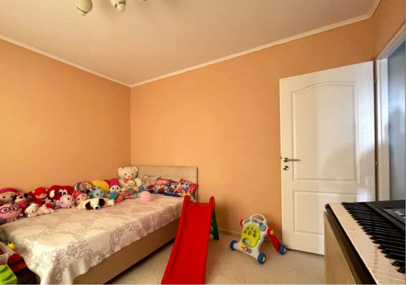 Apartament 3 Camere - Zona CET - Renovat - Mobilat Complet