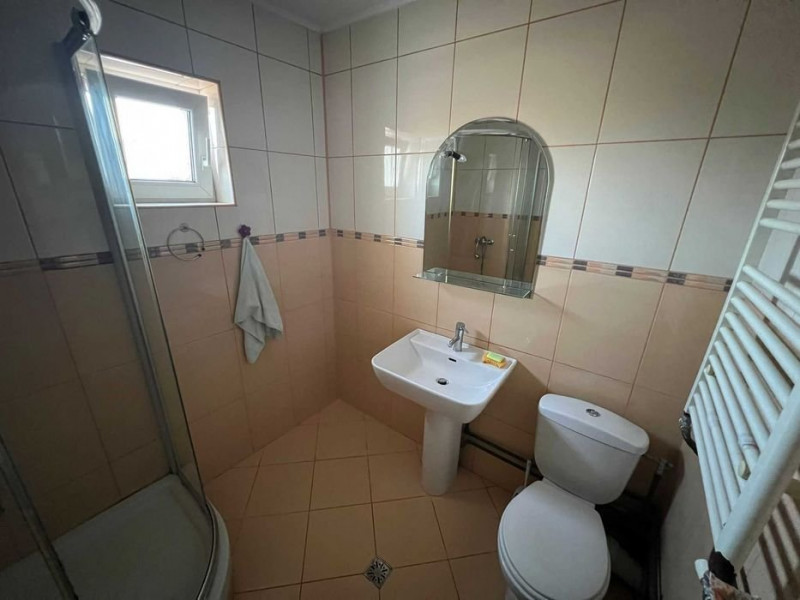 Apartament 3 Camere - Anda - Renovat - Gaze La Scara