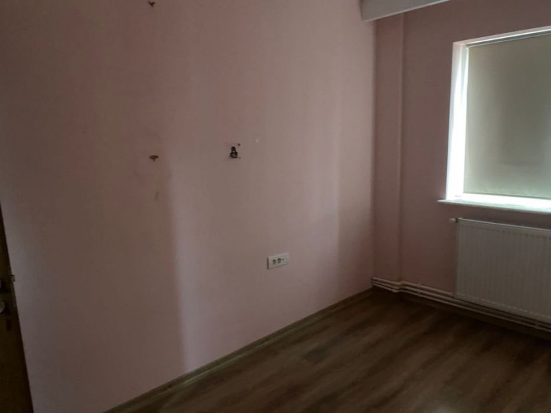 Apartament 4 Camere - Stadion - Partial Mobilat - Centrala Pe Gaze
