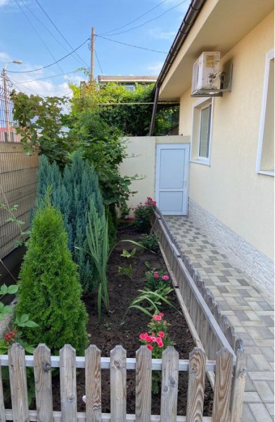 Casa La Cheie - Bratianu - Teren 461 Mp - Mobilata Complet