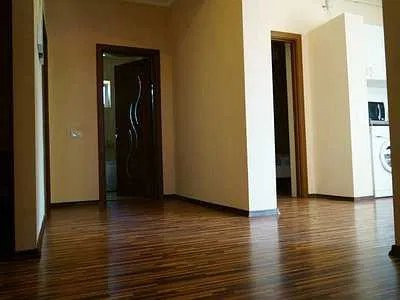 Apartament 4 Camere - Mamaia Nord - Alezzi - La 200 Metri De Plaja