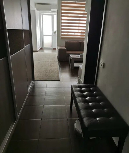 Apartament 3 Camere - Zona Vivo - Mobilat - Loc De Parcare