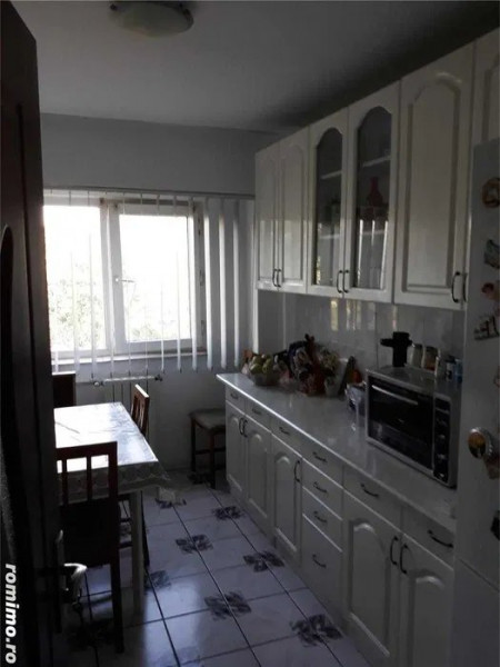 Apartament 3 Camere - Tomis Nord - Partial Mobilat - Gaze la Usa