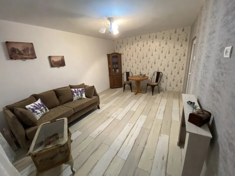 Apartament 2 Camere Transformat in 3 - Casa De Cultura - Mobilat Complet