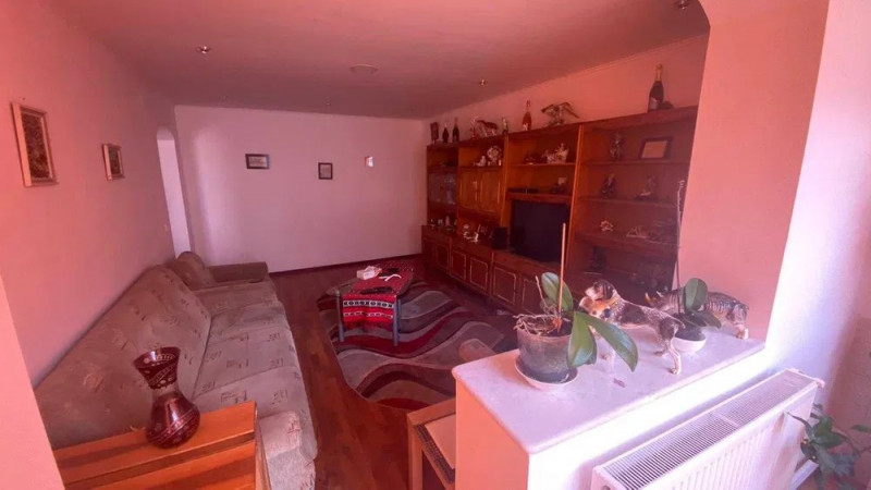 Apartament 3 Camere - Centru - Mobilat - Centrala Pe Gaze