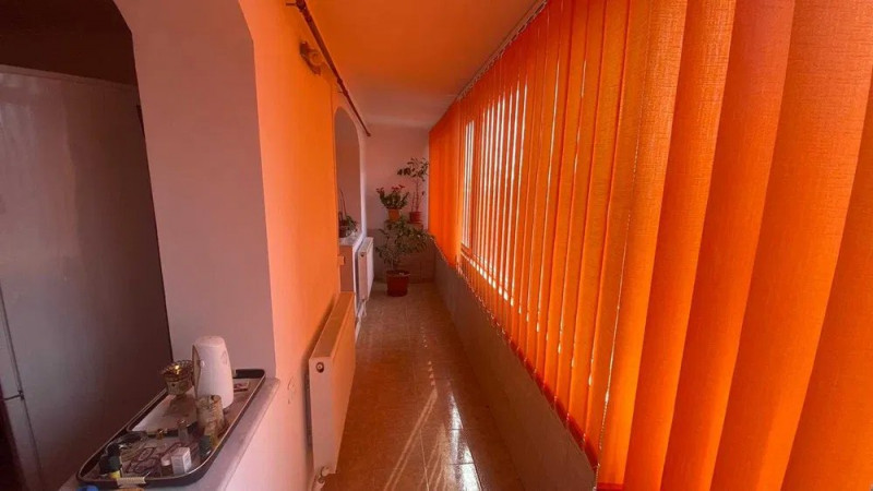 Apartament 3 Camere - Centru - Mobilat - Centrala Pe Gaze