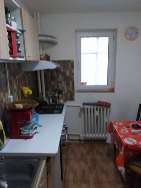 Apartament 3 Camere - Ciresica - Parter - Gaze La Usa