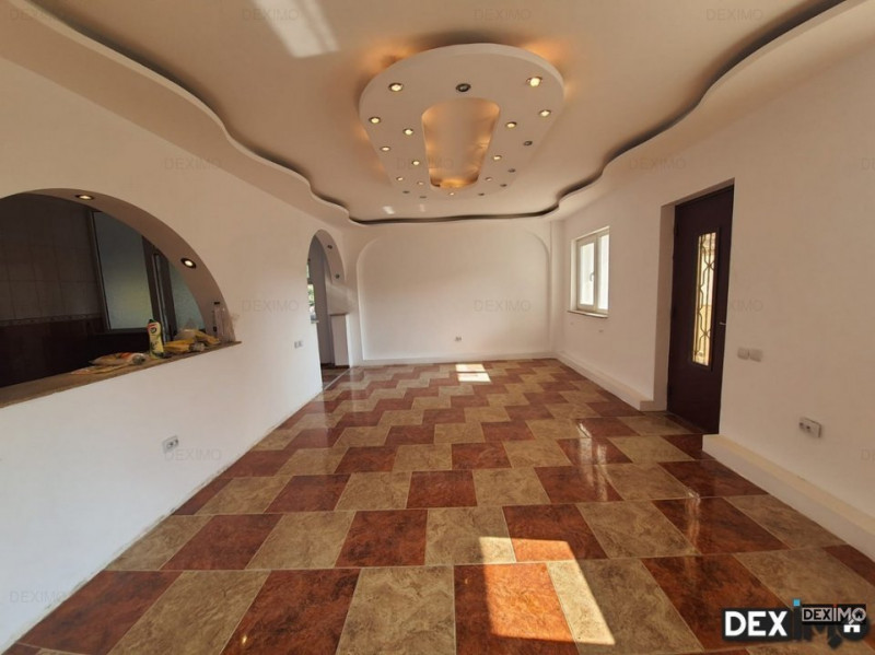 Vila 5 camere P+1+M - Agigea - Central - Garaj cu Rampa - Teren 375 mp