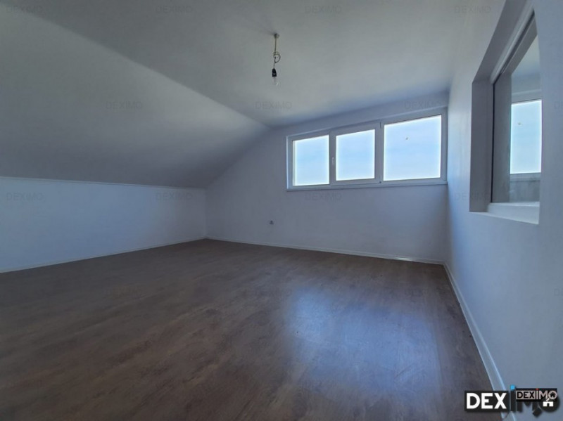 Vila 5 camere P+1+M - Agigea - Central - Garaj cu Rampa - Teren 375 mp