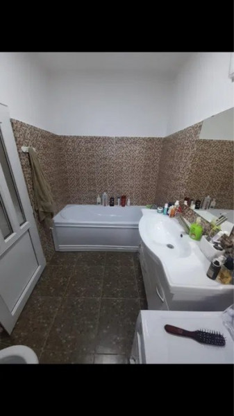 Casa 3 Camere - Gara - Caramida - Renovata - Centrala Gaze