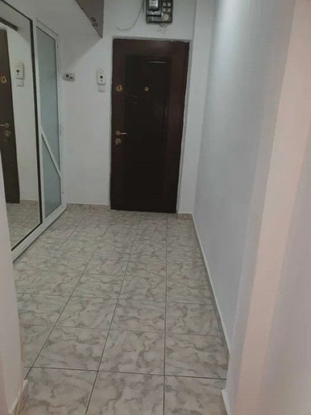 Apartament 3 Camere - Zona Tomis Nord - Gaze La Aragaz - Boxa