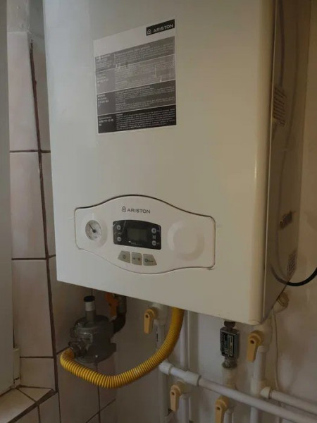 Apartament 3 Camere - Zona Tomis Nord - Gaze La Aragaz - Boxa