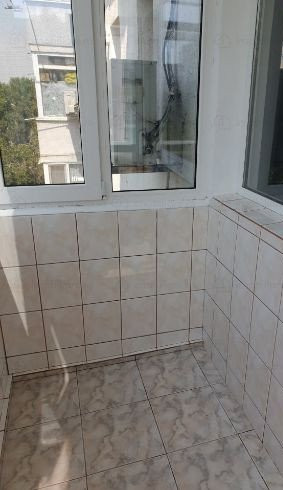 Apartament 3 Camere - Zona Tomis Nord - Gaze La Aragaz - Boxa