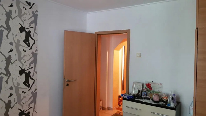Apartament 3 Camere - Inel II - Renovat - Centrala Pe Gaze
