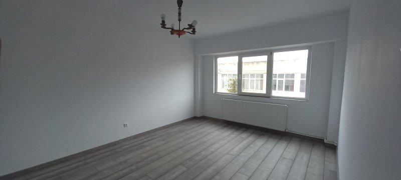 Apartament 2 Camere Decomandate - Zona Anda - Renovat - Gaze
