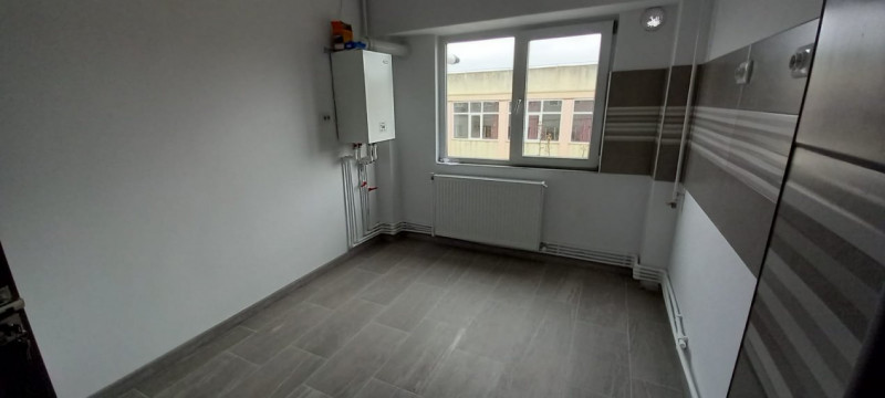 Apartament 2 Camere Decomandate - Zona Anda - Renovat - Gaze