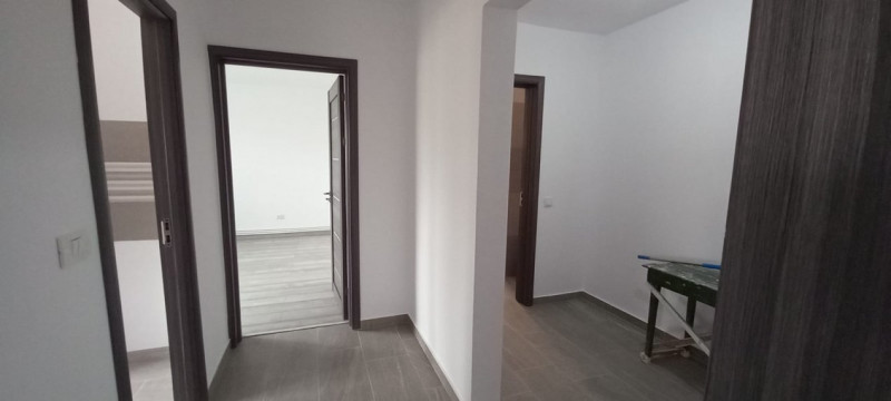 Apartament 2 Camere Decomandate - Zona Anda - Renovat - Gaze