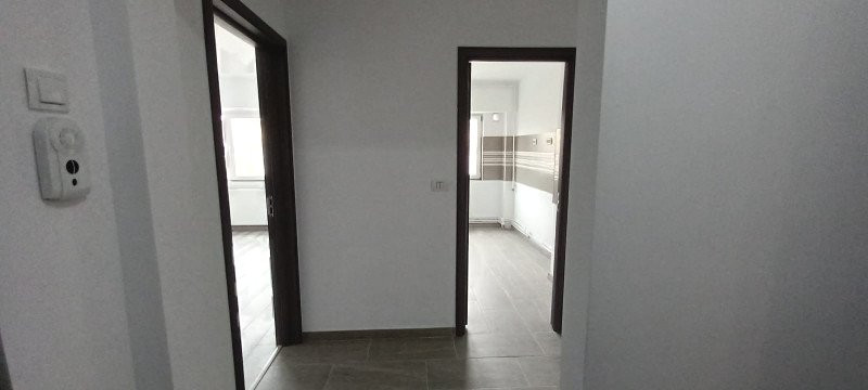 Apartament 2 Camere Decomandate - Zona Anda - Renovat - Gaze