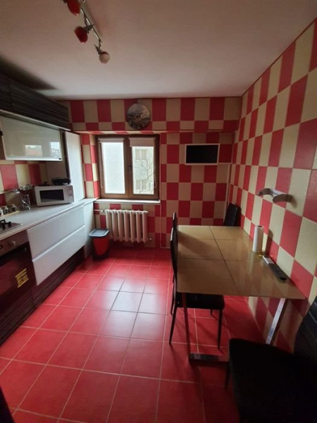 Apartament 3 Camere Decomandat - Zona Dacia - Etaj 2 - Mobilat/Utilat 