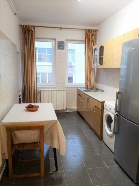 Apartament 3 Camere - Zona Ultracentrala - Gaze - Etaj 2 