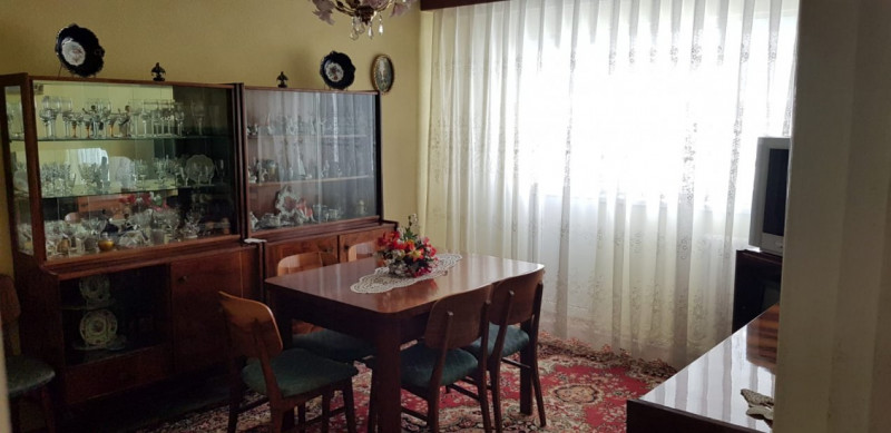 Apartament 3 Camere Decomandate - Casa De Cultura - Etaj 2 - Gaze La Aragaz