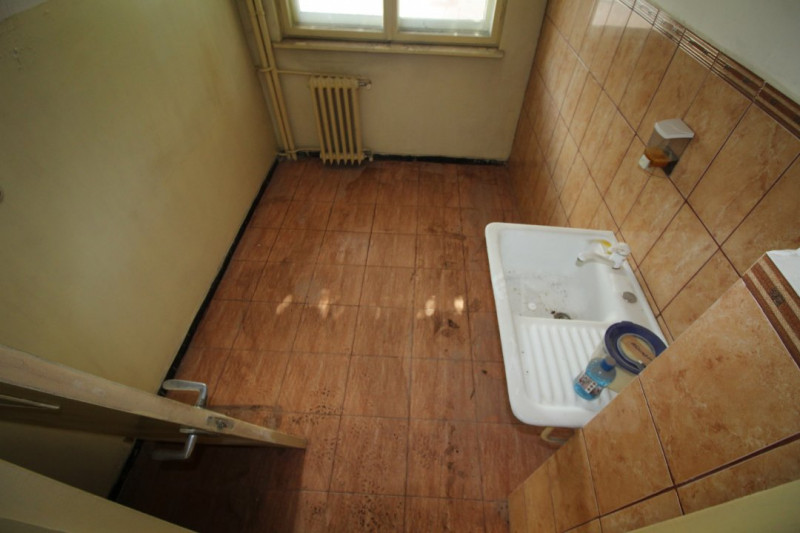 Apartament 3 Camere Decomandat - Abator - Etaj 1 
