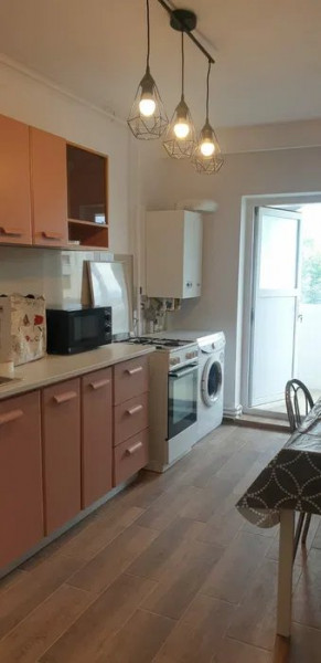 Apartament 4 Camere - Trocadero - Centrala Proprie - Mobilat Modern