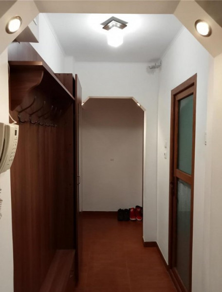 Apartament 3 Camere - Inel 2 - Scoala 8 - Centrala Pe Gaze