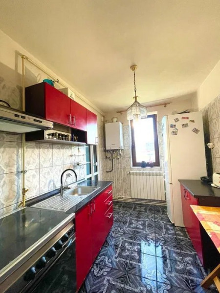 Apartament 3 Camere - Cora Bratianu - Etaj 1 - Centrala Gaze