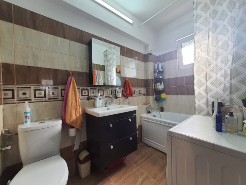 Apartament 3 Camere - Tomis Plus - Ultrafinisat - Boxa - Loc Parcare