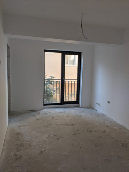 Apartament 3 Camere - Zona Tomis Plus - Personalizare Posibilă - Premium 