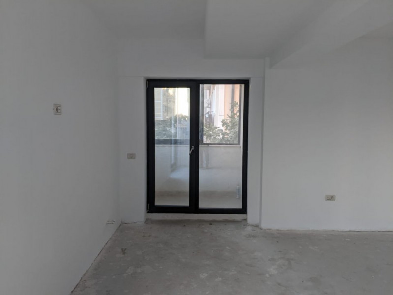 Apartament 3 Camere - Zona Tomis Plus - Personalizare Posibilă - Premium 