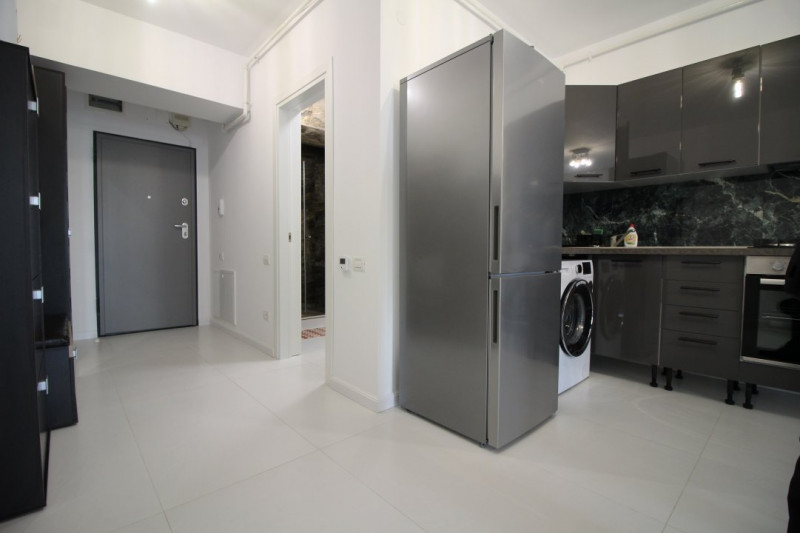 Apartament LUXURY II - Zona REX - Vedere Frontala Lac - Pentru Pretentiosi !!!