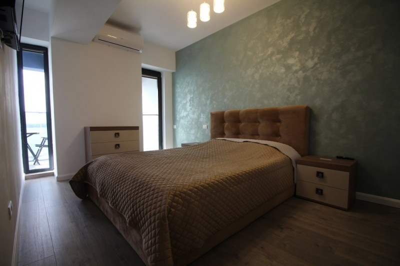 Apartament LUXURY II - Zona REX - Vedere Frontala Lac - Pentru Pretentiosi !!!