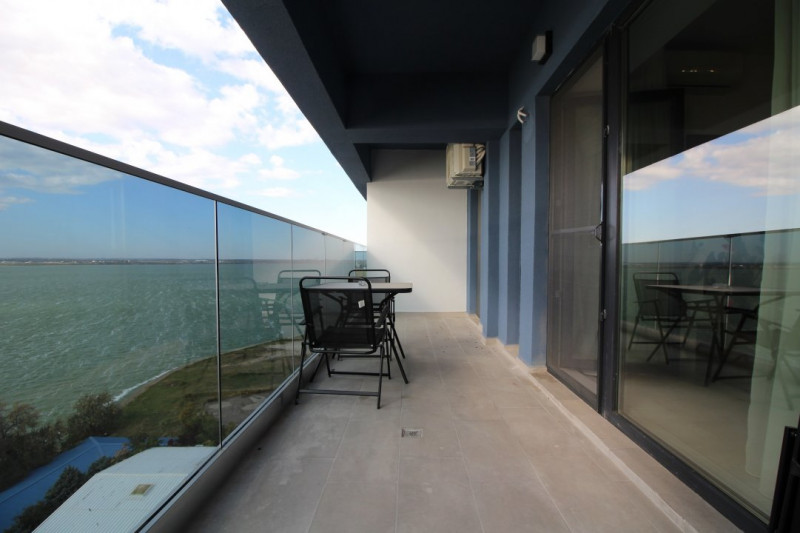Apartament LUXURY II - Zona REX - Vedere Frontala Lac - Pentru Pretentiosi !!!