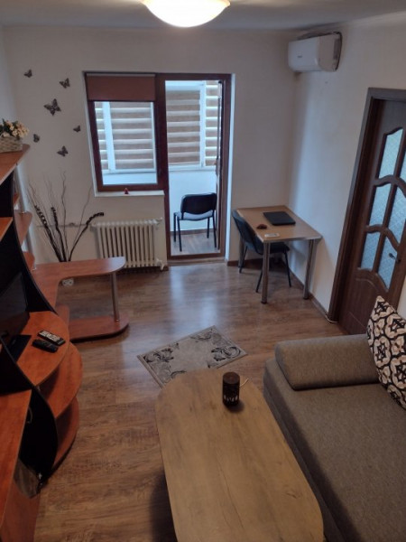 Apartament 2 Camere Semidecomandate - Zona Tomis Nord - Mobilat/Utilat