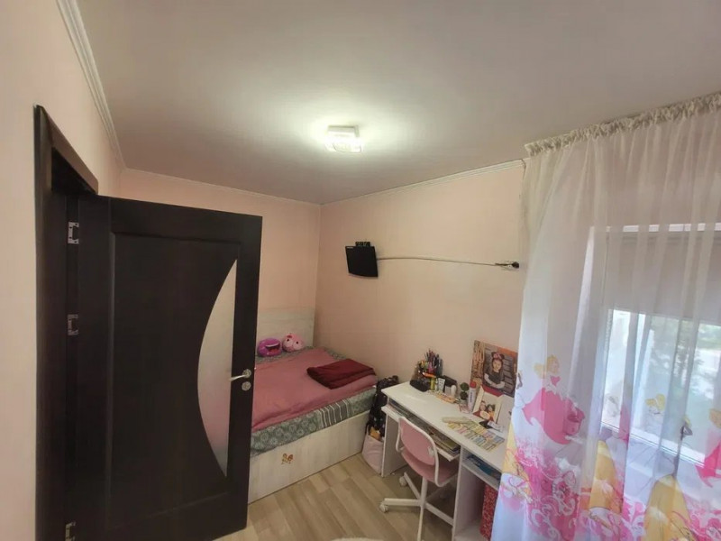 Apartament 2 Camere - Scoala 8 - Etaj 2 - Mobilat Complet