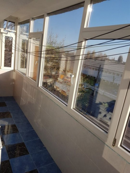 Apartament 4 Camere Decomandate - Zona Anda - Etaj 3 - Gaze La Usa