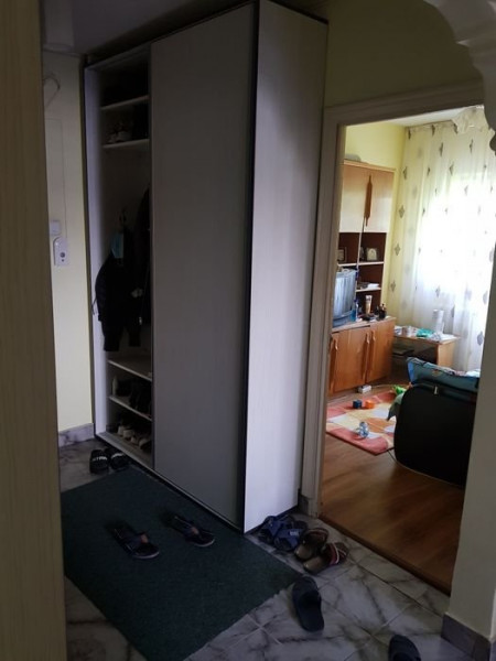 Apartament 4 Camere Decomandate - Zona Anda - Etaj 3 - Gaze La Usa